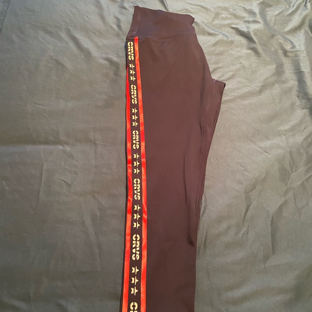 Curves & Combatboots leggings